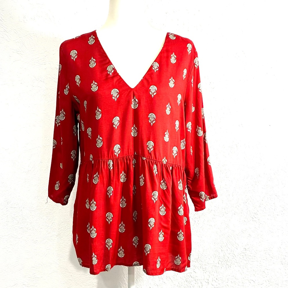 RED Indian Print Blouse, Old Navy, Size L, V-Neck, Empire Waist